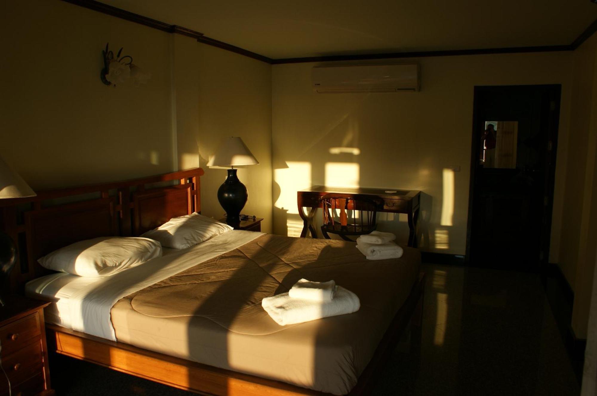 Prince Edouard Apartments & Resort Sha Extra Plus Patong Zimmer foto